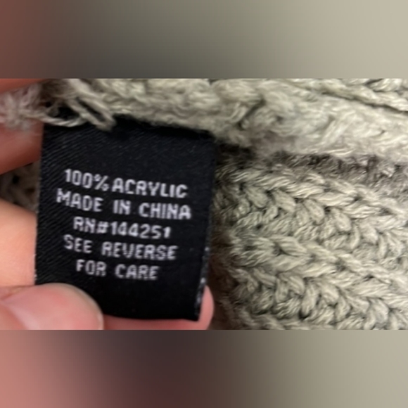 MOON & MADISON Chunky Knit Colorblock Cropped Sweater, XS - Picture 8 of 9